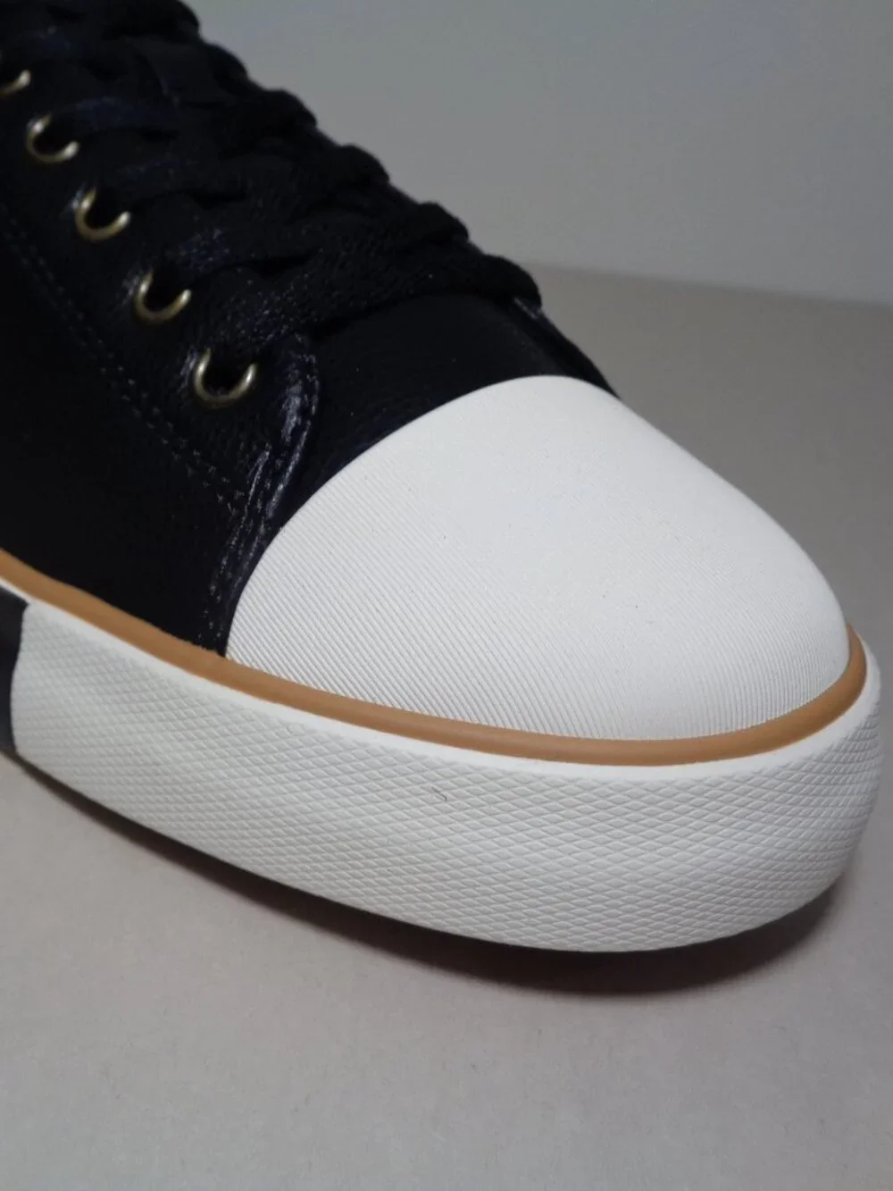 Ben Sherman Size 8 M / DORSET LO LX / Black / Lace Up / Sneakers New Men's Shoes